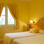 Amalurra Ecohotel & Retreat Center *