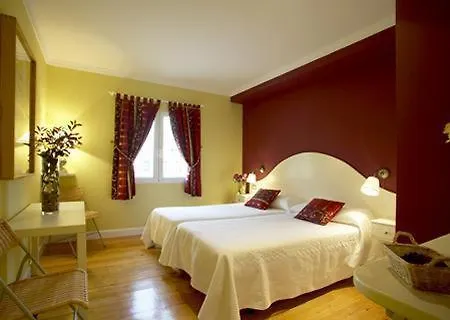 Amalurra Ecohotel & Retreat Center Laiseca