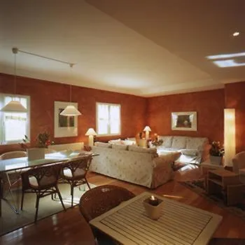 Amalurra Ecohotel & Retreat Center * Laiseca