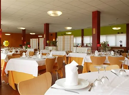 Amalurra Ecohotel & Retreat Center ホテル Laiseca