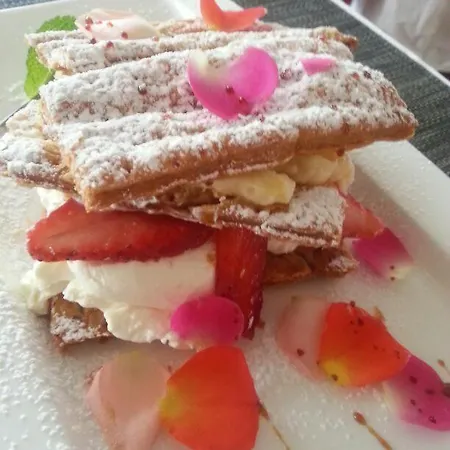 Amalurra Ecohotel & Retreat Center * Laiseca